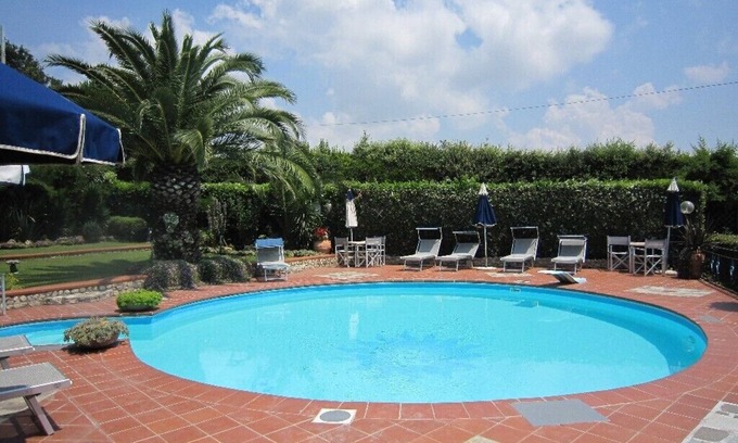 Rosignano Marittimo Villa | Uliveta del Luschi In Castiglioncello, Tuscany