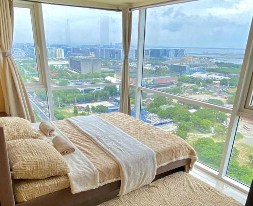 Pasay Apartment | Ultimate relaxation with stunning view of Manila staycation
