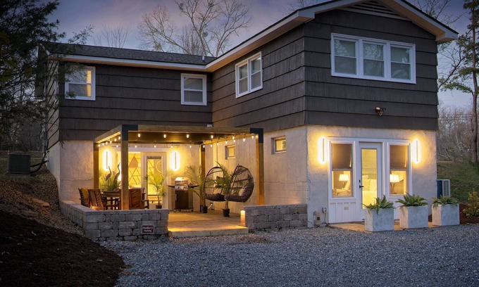 Landrum House | Ultimate Space for Your Family! ~ TIEC ~ Fire Pit+