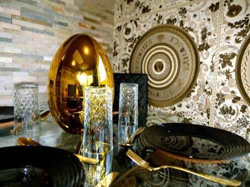 Rotherham Apartment | Ultra Deluxe Versace Apartment Near Sheffield