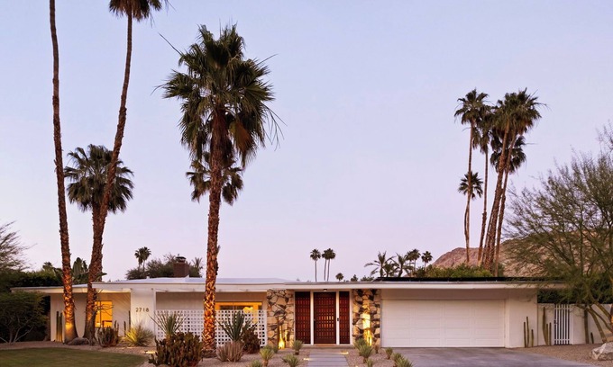 Indian Canyon House | Ultra-Luxe Mid-Century Estate - Pool, Spa, Sauna, Firepit, Views, 3BD 3BTH