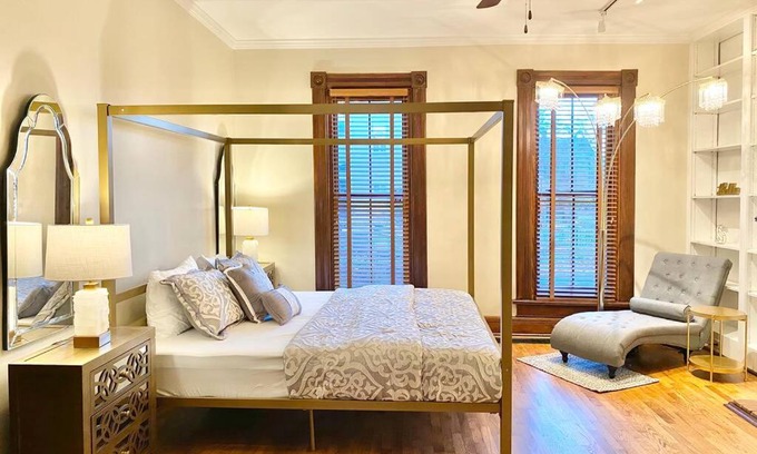 Oregon District House | Ultra Luxury Oregon District - 6th St - King Bed