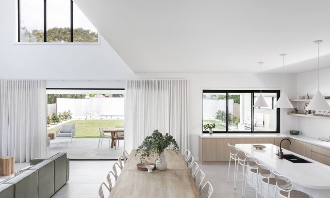 Werri Beach House | Uma on Werri, Gerringong - Heated pool/spa, beachfront, luxury, aircon, playroom