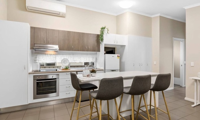 Umina Beach House | Umina Myrtle Bungalow Sleeping 4 Guests