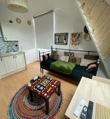 Sainte-Therese-Demi-Lune Apartment | Un cocon au Presbytère avec place de parking voiture gratuite