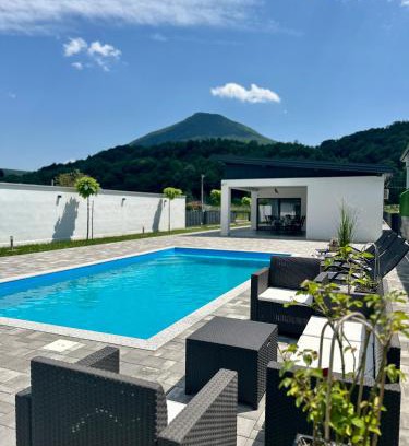 Bihac Villa | Unavis Residence