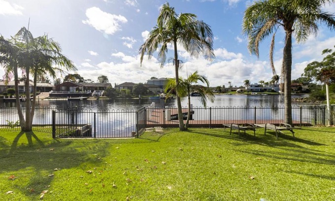 Sussex Inlet House | Unbeatable Waterfront Location
