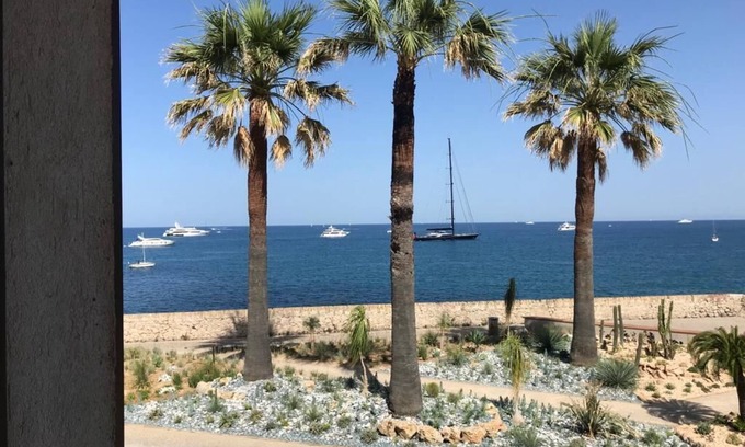 Antibes Old Town House | Unbelievable Sea Views from 3 bed house in old Antibes on ramparts - on seaside!