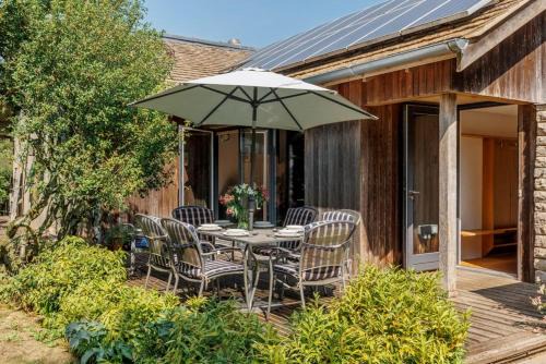 Isle of Purbeck House | Underhill
