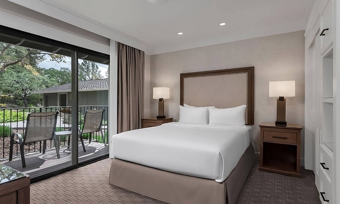 Napa Hotel | Unforgettable Napa Vacation! 4 Relaxing Suites, Onsite Golf Course, FREE Parking