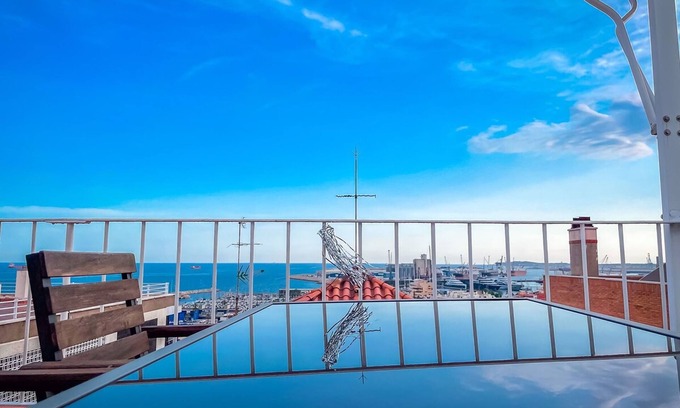 Tarragona Apartment | Unik Vacation Attic in Tarragona