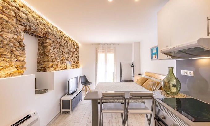 Old Town Apartment | Unik Vacation Studio