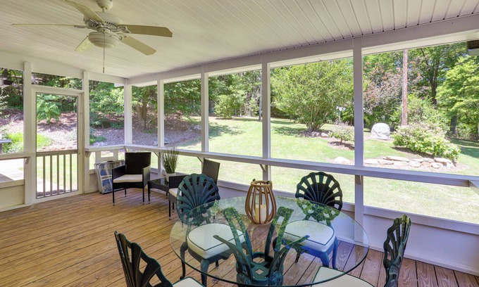 Union Mills House | Union Mills Retreat w/ Pond & 3 Stall Barns!