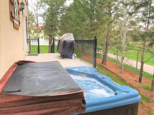 Midvale House | Union Park in Salt Lake with Hot Tub Near Park