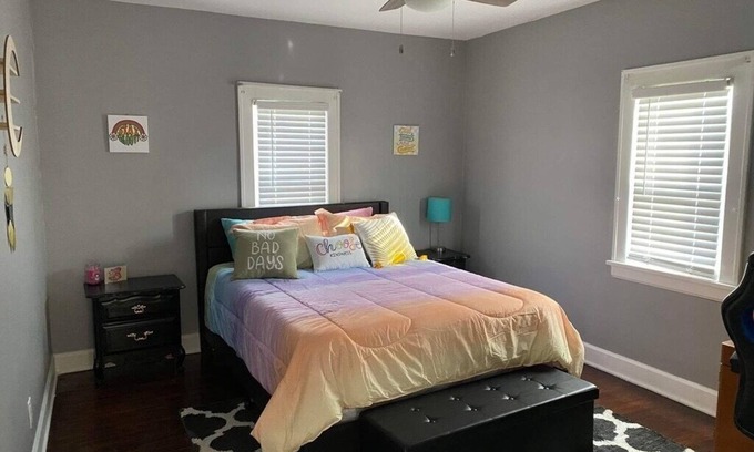 Parma Apartment | Unique 1 bedroom apartment in a very safe neighborhood