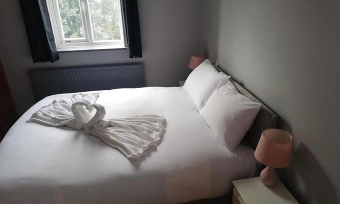 Fairfield Apartment | Unique 1 Bedroom Flat in the Heart of South London