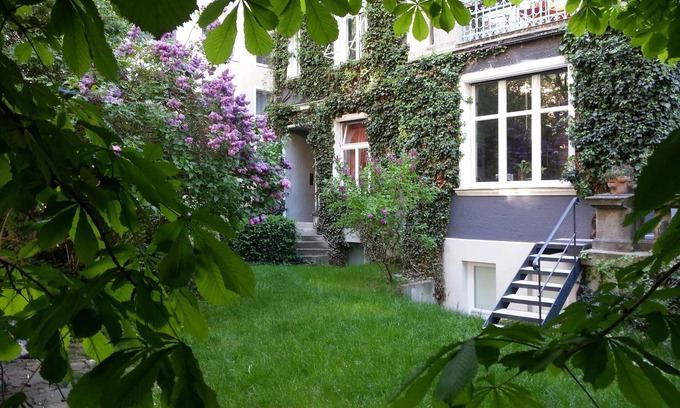 Schwabing-Ost House | Unique 2floor renovated 100-yr-old apartment with garden in the centre of Munich