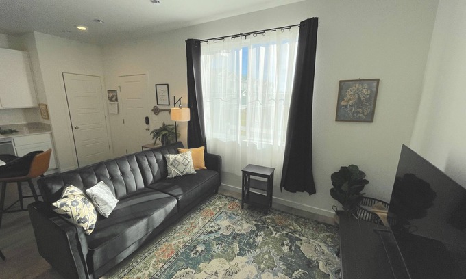 Johnstown House | Unique 3-bedroom townhome with living room and loft in amazing Johnstown