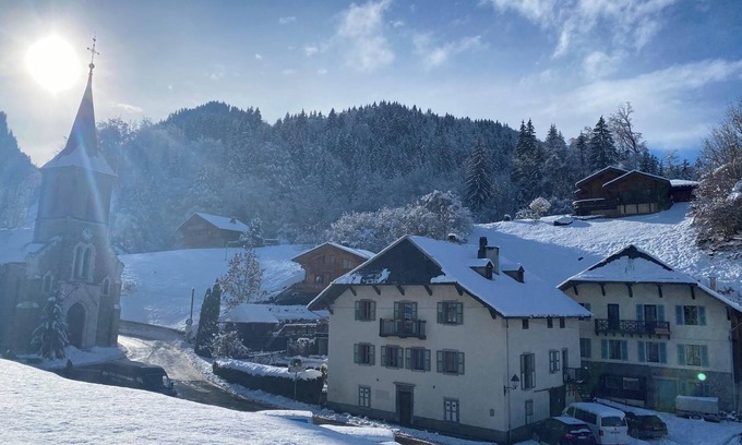 Saint-Jean-dʼAulps Ski Chalet | Unique, charming chalet with ensuite rooms, hot tub and games room