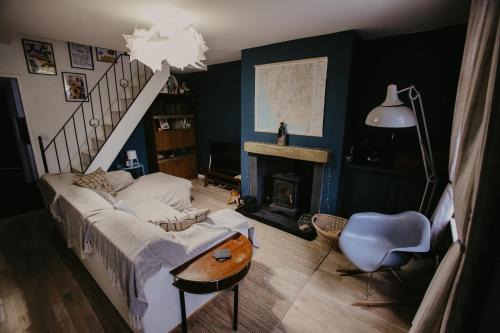 Millom House | Unique, cosy, Lake District artist hideaway - 5 bd