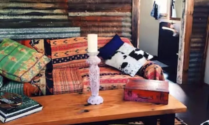 Wentworth Falls Cabin | Unique, cute & cozy get away, creative & comfortable with loads of character.