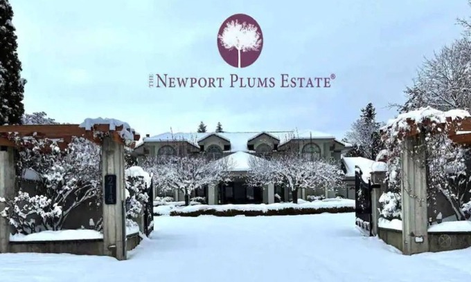 Sandpoint House | Unique downtown Sandpoint house with hot tub!