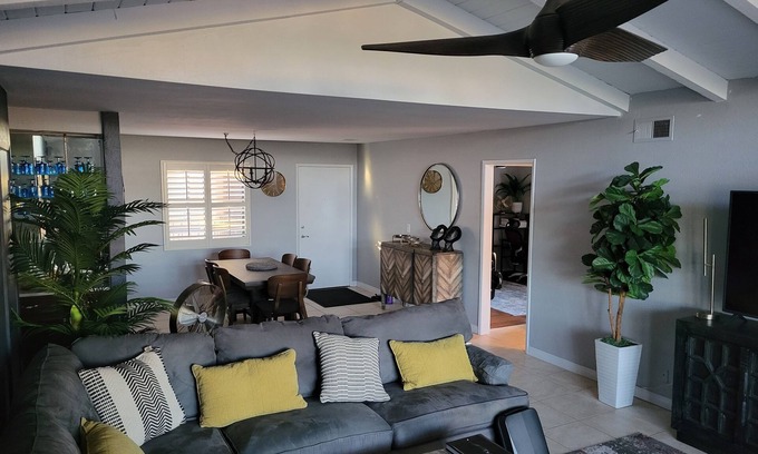 Baristo Condo | Unique large desert(+) rental opportunity