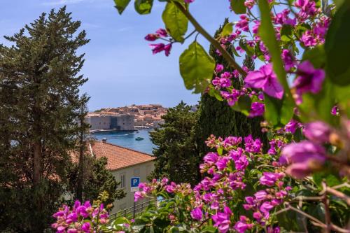 Municipality of Dubrovnik Apartment | Unique Mediterranean 4 Star Apartment with Spa zone