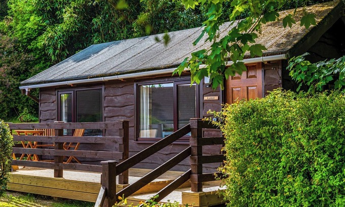 Berrynarbor Ski Chalet | Unique, peaceful, cosy and quaint cedar wood built holiday lodge.