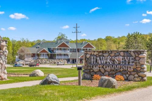 Bellaire House | Unique, Personalized open living condo, Golf, SKi, near Shanty Creek, WIFI