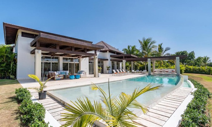 Casa de Campo Villa | Unique Private Villa with Pools and Golf Cart