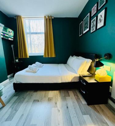Elephant and Castle Apartment | Unique Studio Flat in City 1110