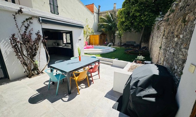 Antibes City Centre House | Unique : Villa au Coeur du Vieil Antibes Avec Piscine!