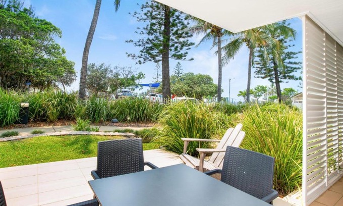 Rainbow Beach House | Unit 8 Plantation Resort Rainbow Beach