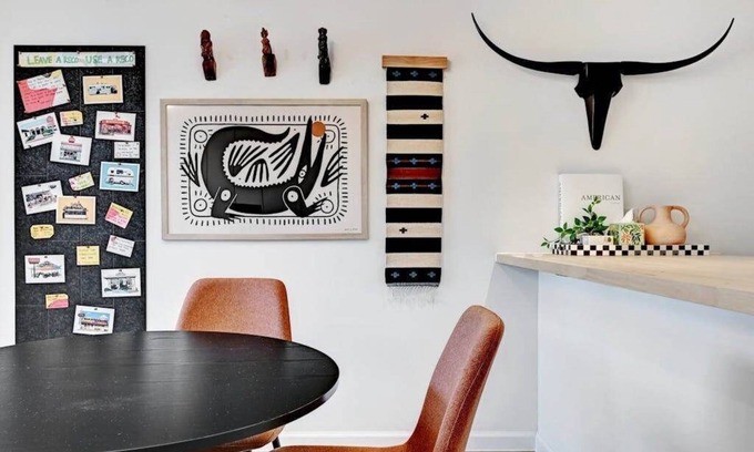 St. Edwards Apartment | Unit A Willowrun · Artist Retreat by SoCo w/PRKG | Sleeps 4