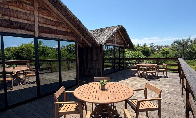 Elota Cabin | Unmatched Celestino Gazca - Cabin by the Coast