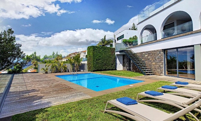 Canico Villa | Unmei by LovelyStay