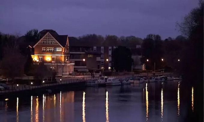 Bray on Thames Hotel | Uno Hotel Thames