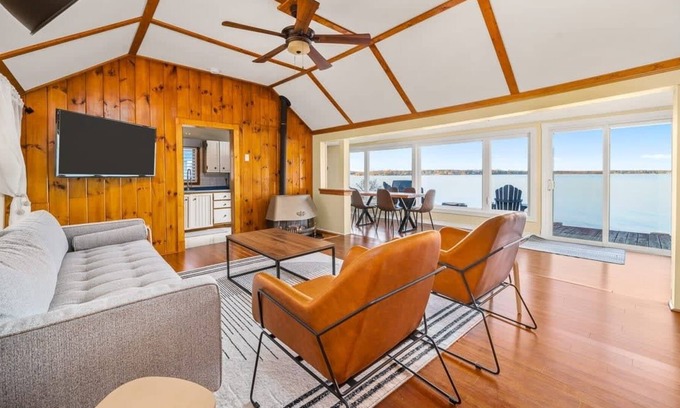 Brighton House | Unparalleled Lake Ontario views and watercraft