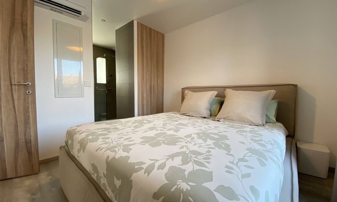 Les Maillans Apartment | Unusual and wellness "Appart" Heated pool & private Jacuzzi - Côte d'Azur