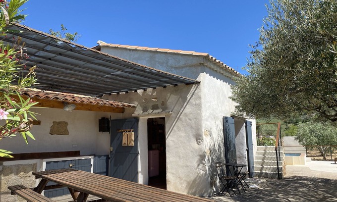 Roquevaire Cabin | Unusual cottage in the heart of Provence, Lascours