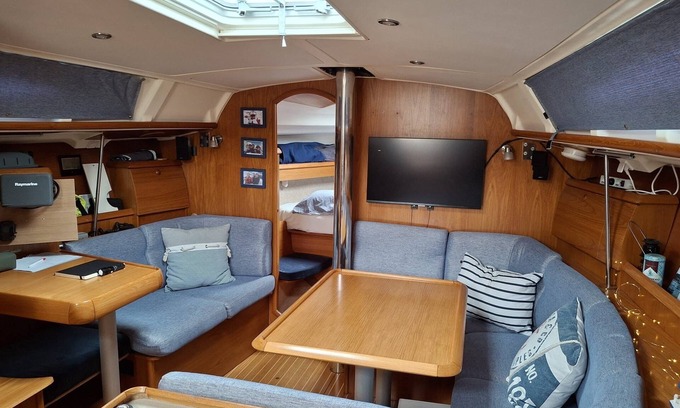 Lorient Boat Rental | Unusual stay on a boat