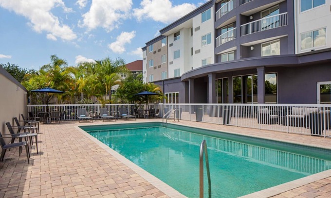 Oldsmar Hotel | Unwind by the waterfall and explore Clearwater beaches | 3 Units