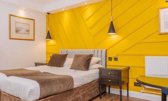 Ipswich Hotel | Unwind in Ipswich: Spa, Pool, Gardens & Walkable Waterfront Access