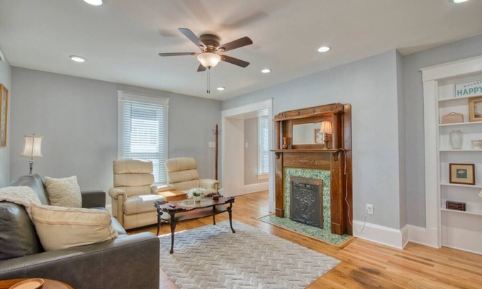 Bristol House | Unwind in the recently remodeled cute little house at the iconic State Street.