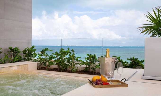 Cancun Resort | Unwrap Tropical Bliss: Experience Holiday Luxury in 3-Bedroom Ocean Front Oasis!