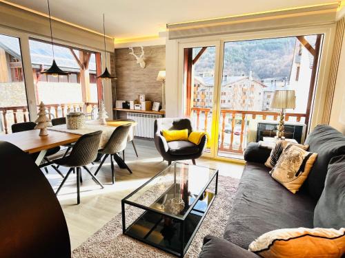 Benasque Apartment | UP BENASQUE FLOR de NIEVE