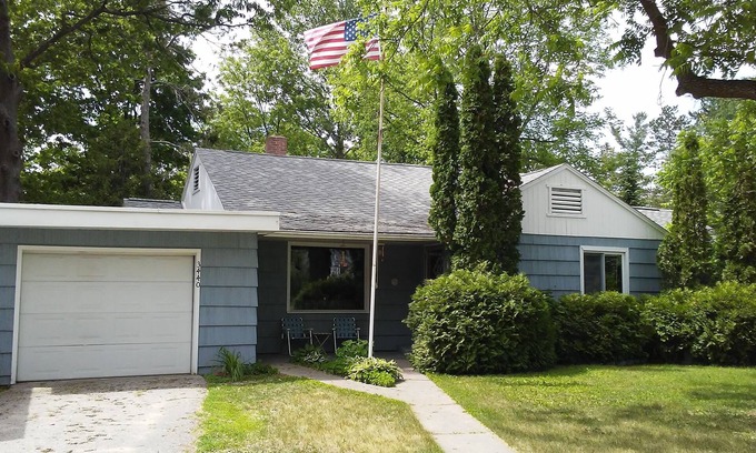 Indian River House | Up north retreat in the heart of Indian River! Available all seasons