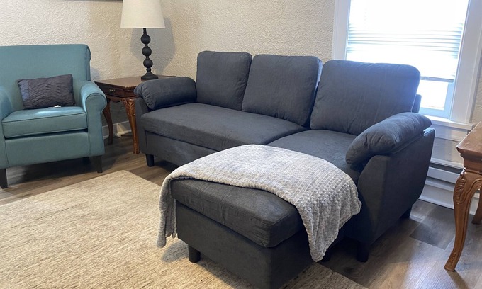 Bloomington Apartment | Updated 1 Bedroom Apartment Near Downtown