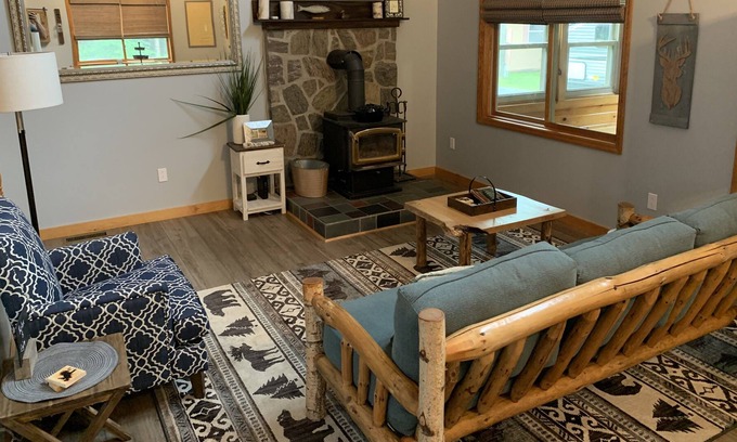 Speculator House | Updated 4 Season ADK Cabin in Speculator, NY